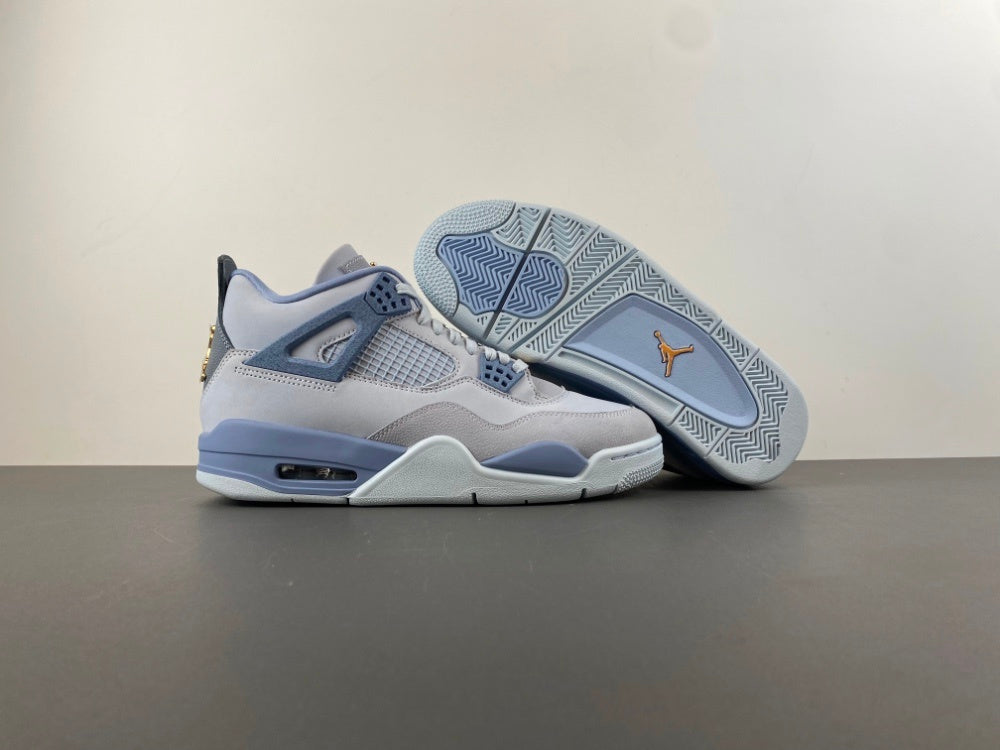 Jordan Retro 4 "North Carolina"