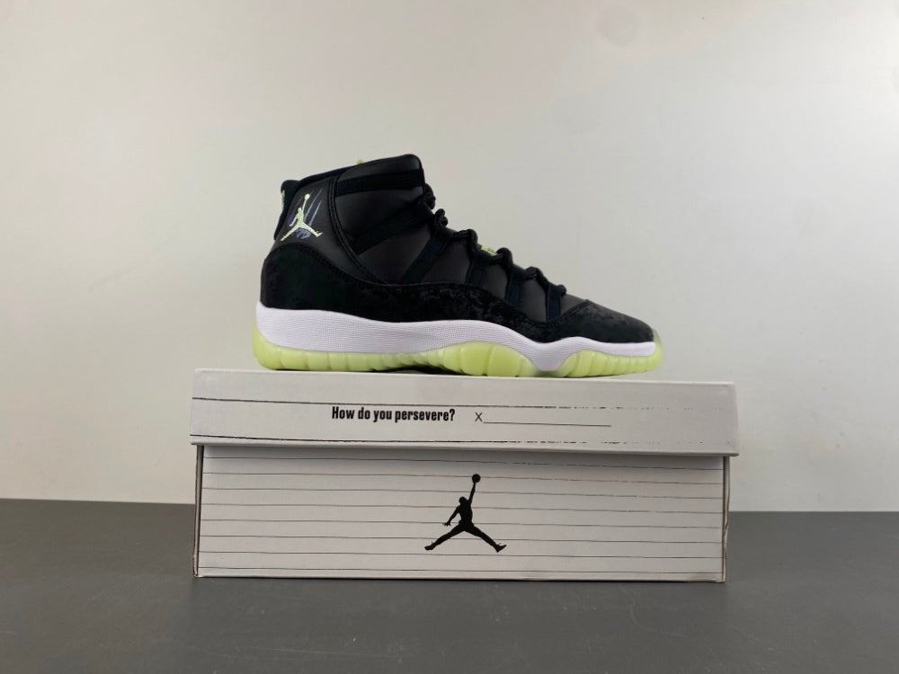 Air Jordan Retro 11 "Grand Finale"