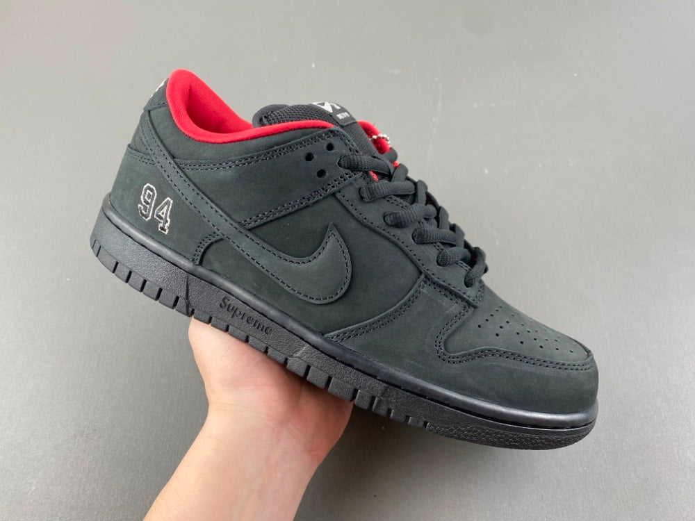 Nike Dunk Low SB x Supreme