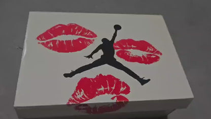 Jordan Retro 4 "Kiss"